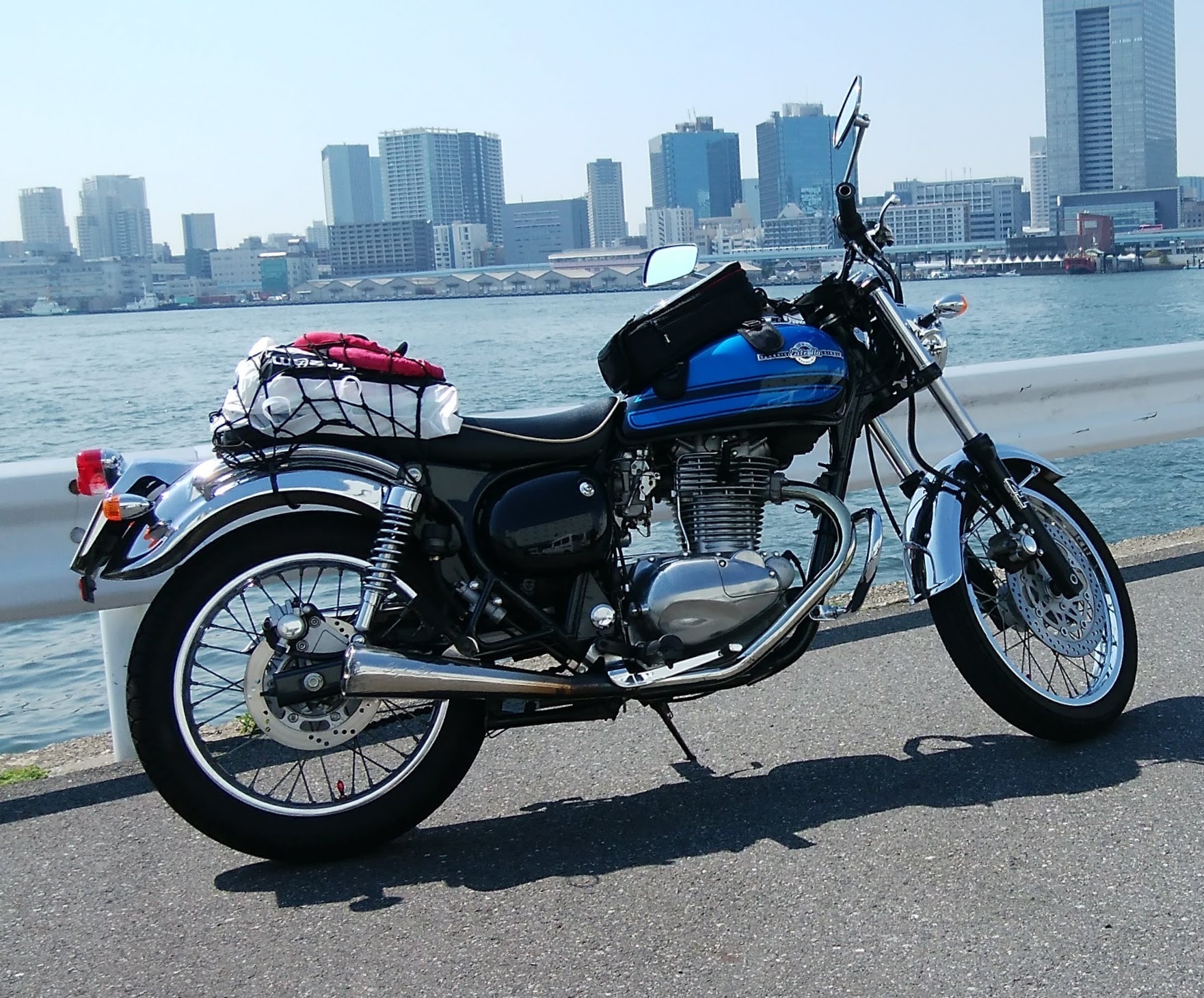 250TR 社外マフラー　エストレヤ自動車/バイク